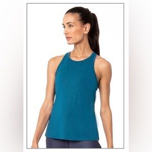 NWT Vie Active Katie Muscle Tank